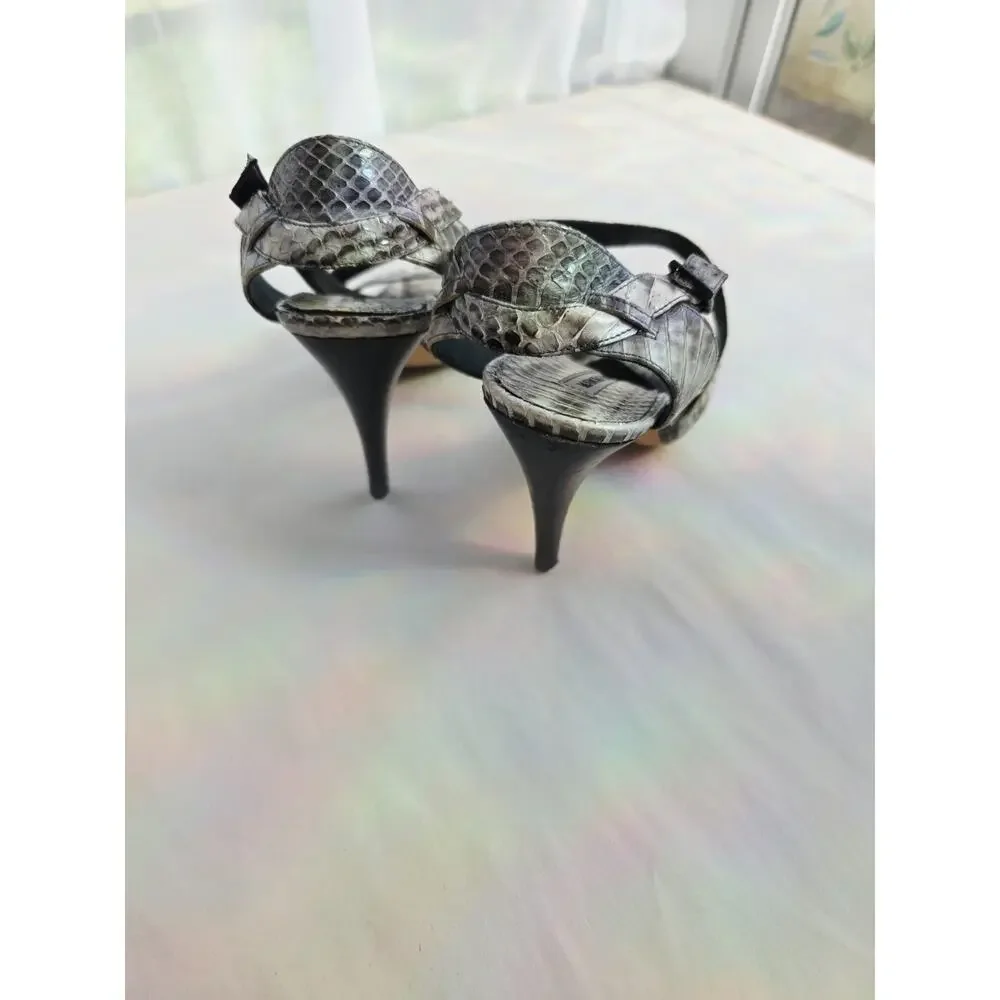 Manolo Blahnik Gray Snakeskin Python Heels strappy Sandals Shoes 36 Stilettos